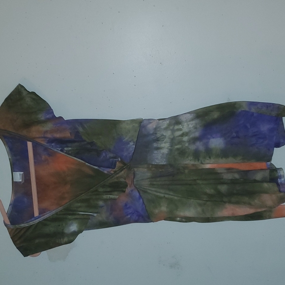 Buttery soft fabric and ooh la la jumper tie-dyed - Picture 4 of 8